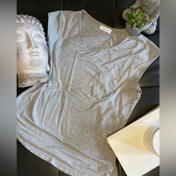 Calvin Klein top - Picture 2 of 2